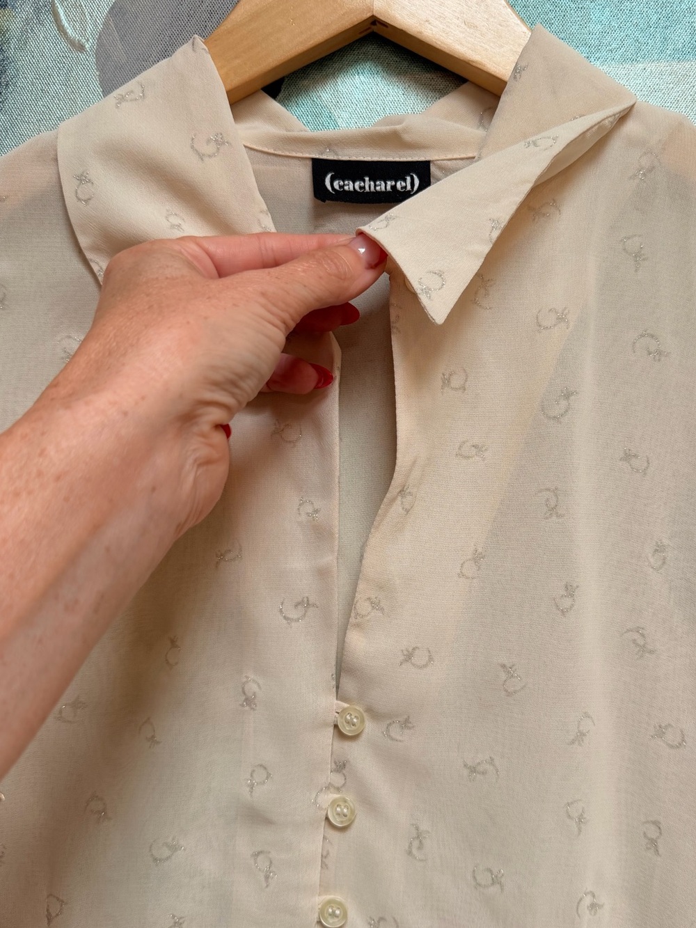 CACHAREL Y2K era Sheer Beige Metallic Print Viscose Blouse Top Sz Small - Picture 5 of 8